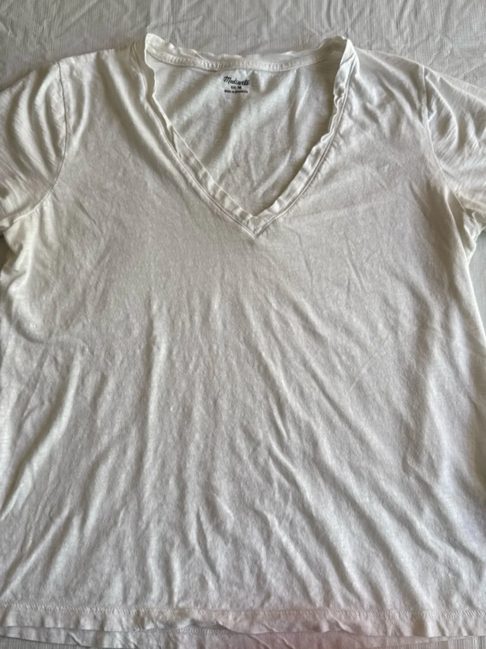 Madewell t-shirt bundle - Blush, Plum, Mauve, Sage, White - Picture 11 of 11